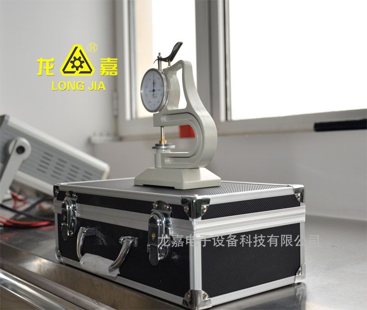 Rubber multi-head thickness tester